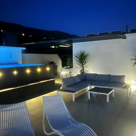 Roof Life Roko * Podstrana